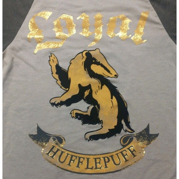 Harry Potter Universal Studios Loyal Hufflepuff Shirt Mens Small Gray Black Gold - Picture 2 of 10